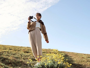 A cover of "reference pics" cluster. The owner is mi12mi07. The cluster consists of 1 element.