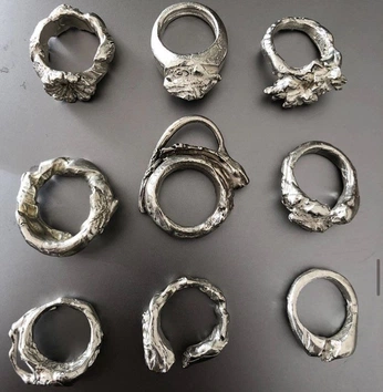 A cover of "Anillo" cluster. The owner is frddm. The cluster consists of 1 element.