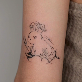 A cover of "Tattoo" cluster. The owner is sofiaanemation. The cluster consists of 193 elements.