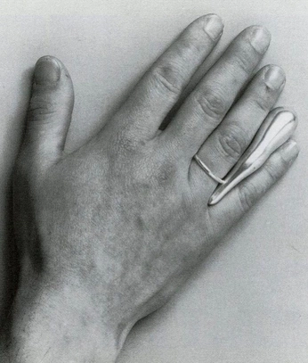 A cover of "*Jewelry*" cluster. The owner is mpotentiality. The cluster consists of 40 elements.