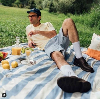 A cover of "Summer dad" cluster. The owner is mercedesoliva. The cluster consists of 5 elements.