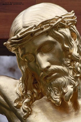 A cover of "✞" cluster. The owner is withthecassette. The cluster consists of 8 elements.