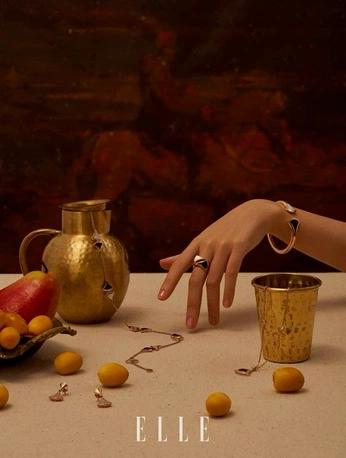 A cover of "THREETREES | PHOTOSHOOT" cluster. The owner is nguynvitminvuwu. The cluster consists of 7 elements.