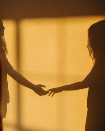 A cover of "April" cluster. The owner is indiana.yana. The cluster consists of 46 elements.