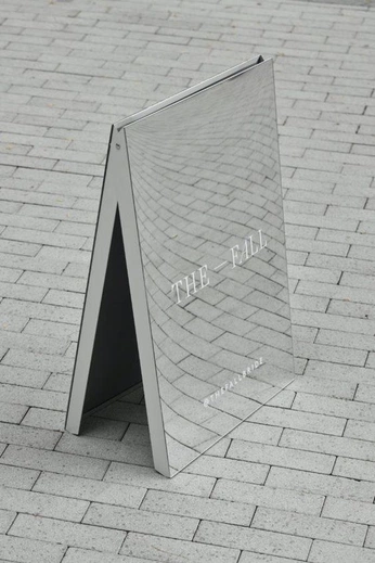 A cover of "Reck.Studio" cluster. The owner is 1990nude. The cluster consists of 15 elements.