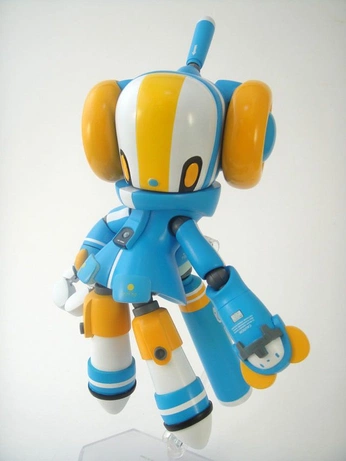 A cover of "Vinyl Art Toys" cluster. The owner is gummygoo. The cluster consists of 92 elements.