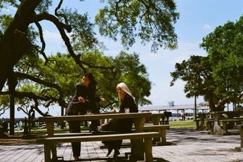 A cover of "Tibi St. Simon's Island" cluster. The owner is gabrielsmilovic. The cluster consists of 47 elements.