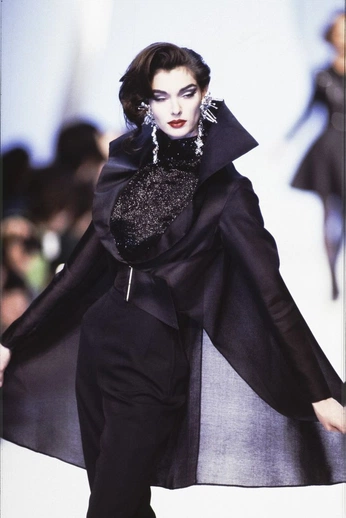 A cover of "funky" cluster. The owner is sigridvetti. The cluster consists of 18 elements.