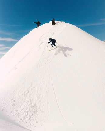 A cover of "🏂" cluster. The owner is nanzy. The cluster consists of 9 elements.