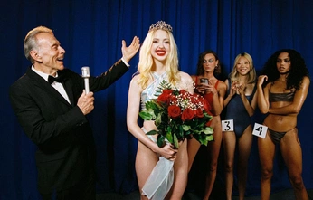 A cover of "jpeg" cluster. The owner is iananthony. The cluster consists of 153 elements.