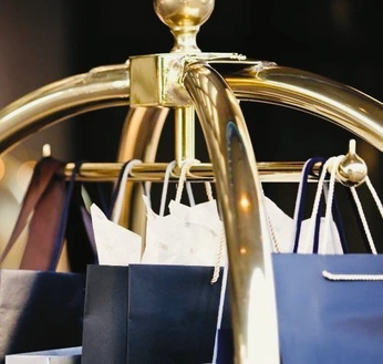 A cover of "SU personal conceriage" cluster. The owner is styleuncuffed. The cluster description is "personal shopping ". The cluster consists of 7 elements.