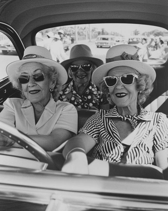 A cover of "four sisters" cluster. The owner is twistd. The cluster consists of 61 elements.