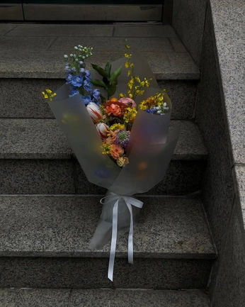 A cover of "FLOWER_SHOP" cluster. The owner is blondkill. The cluster consists of 3 elements.