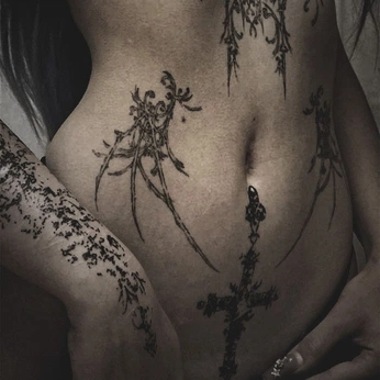 A cover of "𝑠𝑖𝑔𝑖𝑙．" cluster. The owner is theseeress. The cluster consists of 16 elements.