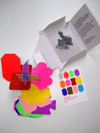 A cover of "paper toy" cluster. The owner is nrgbl. The cluster consists of 5 elements.