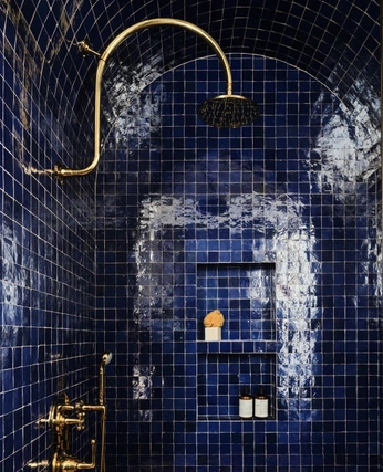 A cover of "house" cluster. The owner is gothclaudia. The cluster consists of 39 elements.