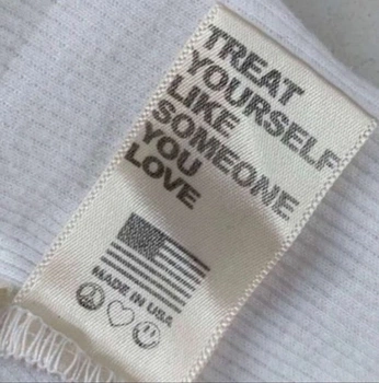 A cover of "these🥹" cluster. The owner is creatingmoments. The cluster consists of 19 elements.