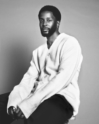 A cover of "Ike Portfolio Shoot" cluster. The owner is itsmarkgregory. The cluster consists of 12 elements.