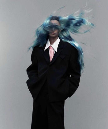 A cover of "Photo ME ref" cluster. The owner is fragileisland. The cluster consists of 1 element.