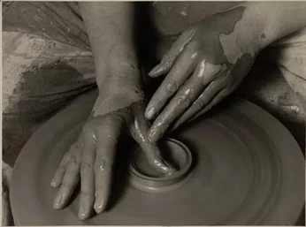 A cover of "manos" cluster. The owner is juanitaayalat. The cluster consists of 16 elements.