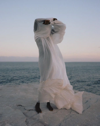 A cover of "Incomunicabilità" cluster. The owner is martinamiragoli. The cluster consists of 3 elements.