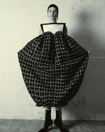 A cover of "stile" cluster. The owner is mmrzlife. The cluster consists of 48 elements.