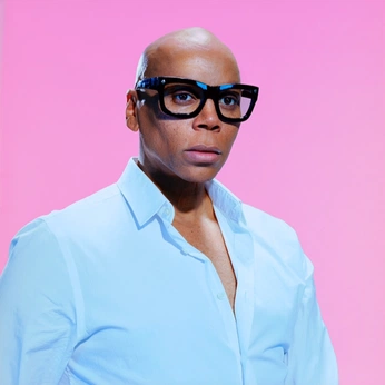 A cover of "Pink 💕✨" cluster. The owner is beaisblazed. The cluster consists of 34 elements.