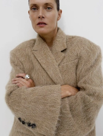 A cover of "Doing" cluster. The owner is fzzzz. The cluster consists of 2 elements.