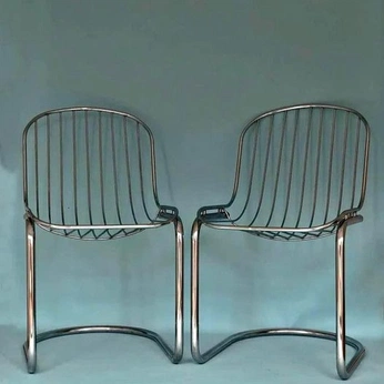 A cover of "Seating" cluster. The owner is underpant. The cluster consists of 35 elements.