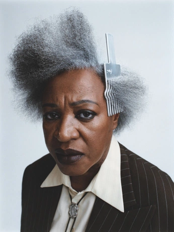 A cover of "Portraits" cluster. The owner is tias2g. The cluster consists of 124 elements.