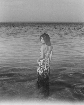 A cover of "해변" cluster. The owner is o0pqr. The cluster consists of 56 elements.