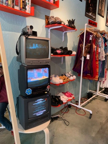 A cover of "trashbaby" cluster. The owner is 113maddi. The cluster consists of 6 elements.