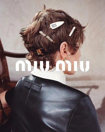 A cover of "Style" cluster. The owner is kidsintown. The cluster consists of 4 elements.