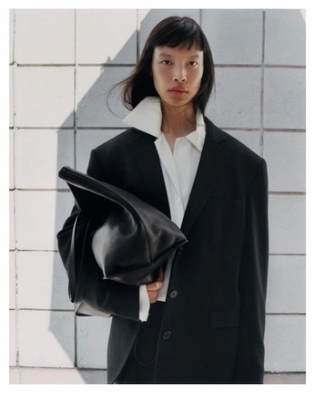 A cover of "Maile x Marchesa Test" cluster. The owner is anjelicaflorendo. The cluster consists of 28 elements. 2 create it.