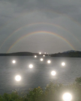 A cover of "wallpapers" cluster. The owner is earthangel. The cluster consists of 6 elements.