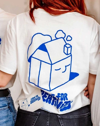 A cover of "tees" cluster. The owner is itsuu. The cluster consists of 24 elements.