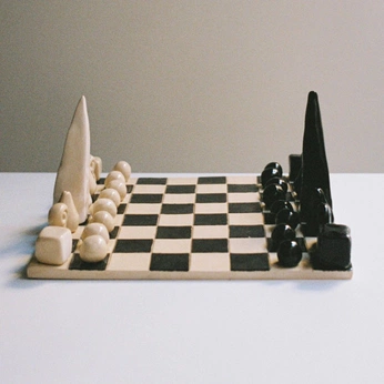 A cover of "Chess sets" cluster. The owner is ateniense. The cluster consists of 3 elements.