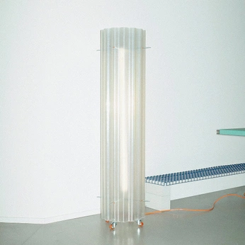 A cover of "licht" cluster. The owner is valivalentin. The cluster consists of 26 elements.