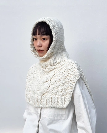 A cover of "Unique Kint Pieces" cluster. The owner is simphiwe. The cluster consists of 13 elements.