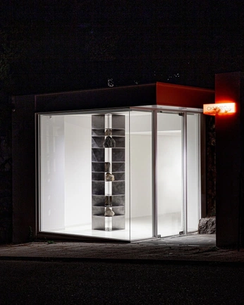 A cover of "MOBILIER" cluster. The owner is jucabapa. The cluster consists of 15 elements.