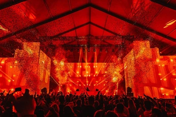 A cover of "festival" cluster. The owner is munsa. The cluster consists of 7 elements.