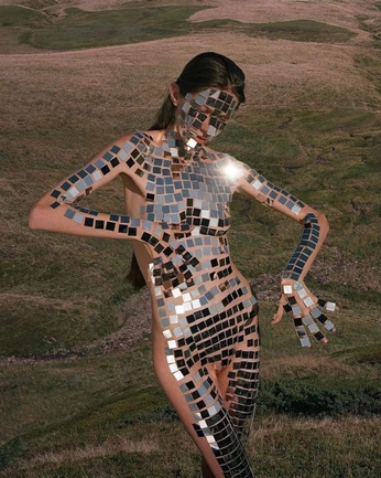 A cover of "surrealist moodboard" cluster. The owner is virrigg. The cluster consists of 3 elements.