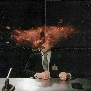 A cover of "posters" cluster. The owner is thaislemener. The cluster consists of 11 elements.