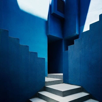 A cover of "Weavers" cluster. The owner is thestorydoula. The cluster consists of 29 elements.