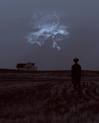 A cover of "Night - scene 1" cluster. The owner is liliaislilith. The cluster consists of 16 elements.