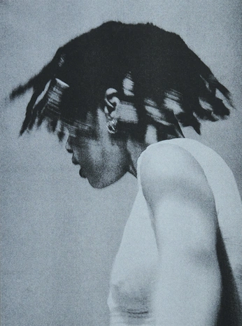 A cover of "noir" cluster. The owner is o0naledi0o. The cluster consists of 9 elements.