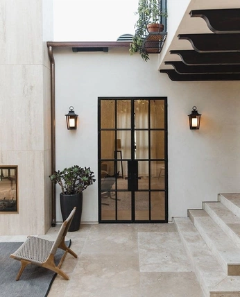 A cover of "BAR" cluster. The owner is holmstudios. The cluster consists of 41 elements.