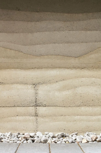 A cover of "KMA" cluster. The owner is deeva. The cluster consists of 37 elements.