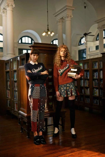 A cover of "NOVIDADES26" cluster. The owner is lucaskaferr. The cluster consists of 3 elements.