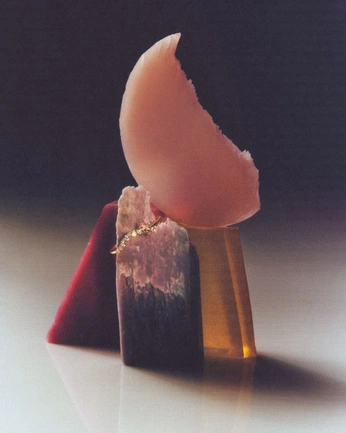 A cover of "Crystal healing" cluster. The owner is peytonwheeler. The cluster consists of 26 elements.